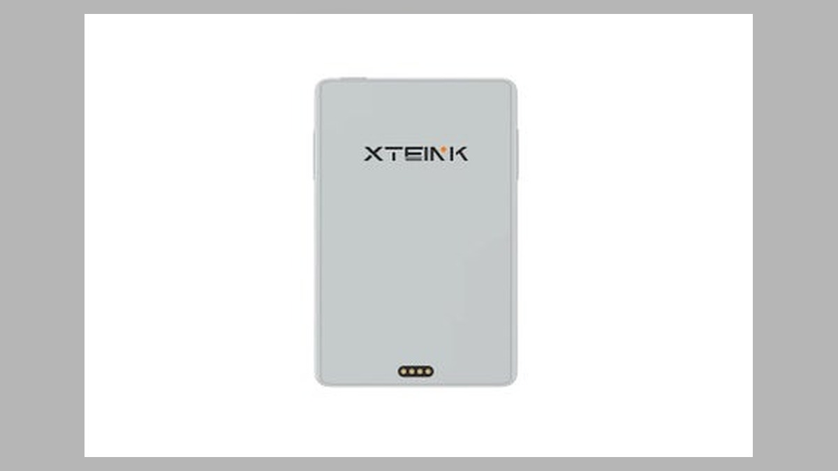 スマホの背面に貼る“第二の画面”、超軽量ポケットサイズ電子書籍リーダー『Xteink X3』がAmazonにて公式販売開始！ のアイキャッチ画像