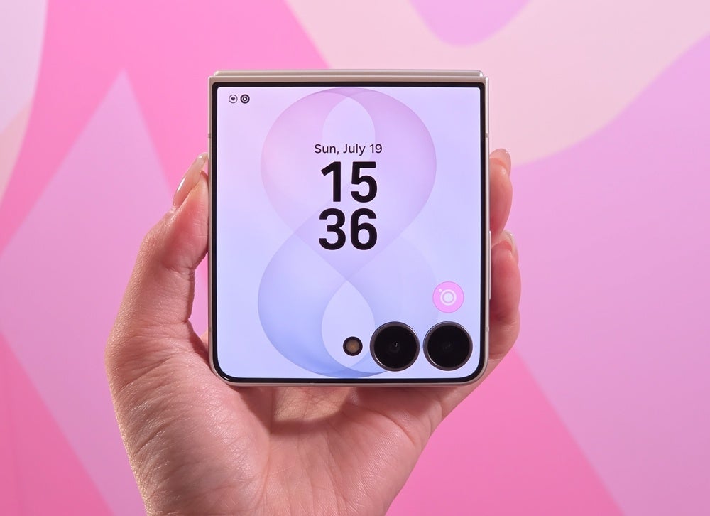 <楽天モバイル>折りたたみスマホならSamsung Galaxy「Samsung Galaxy Z Fold8 Ultra | Fold8 | Flip8」本日発売